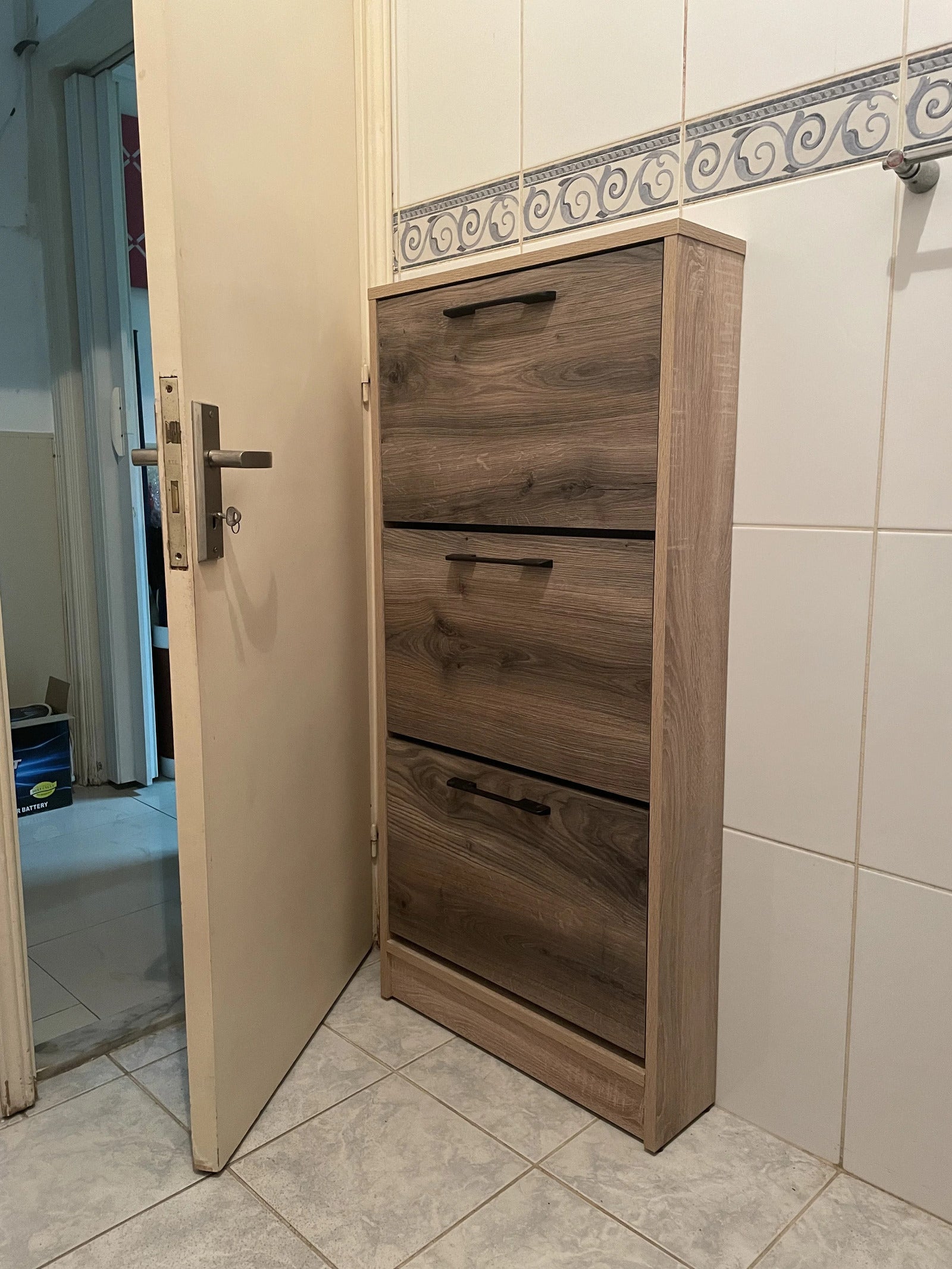 shoe organizer for tight spaces
