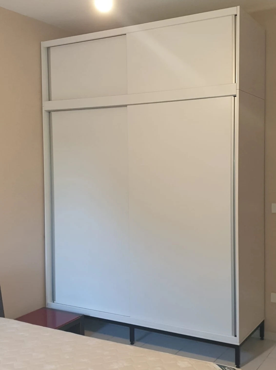 SlideWhite Sliding Door Wardrobe – Upper Cabinet Section with Hanging Rail & Shelving | Lebanon