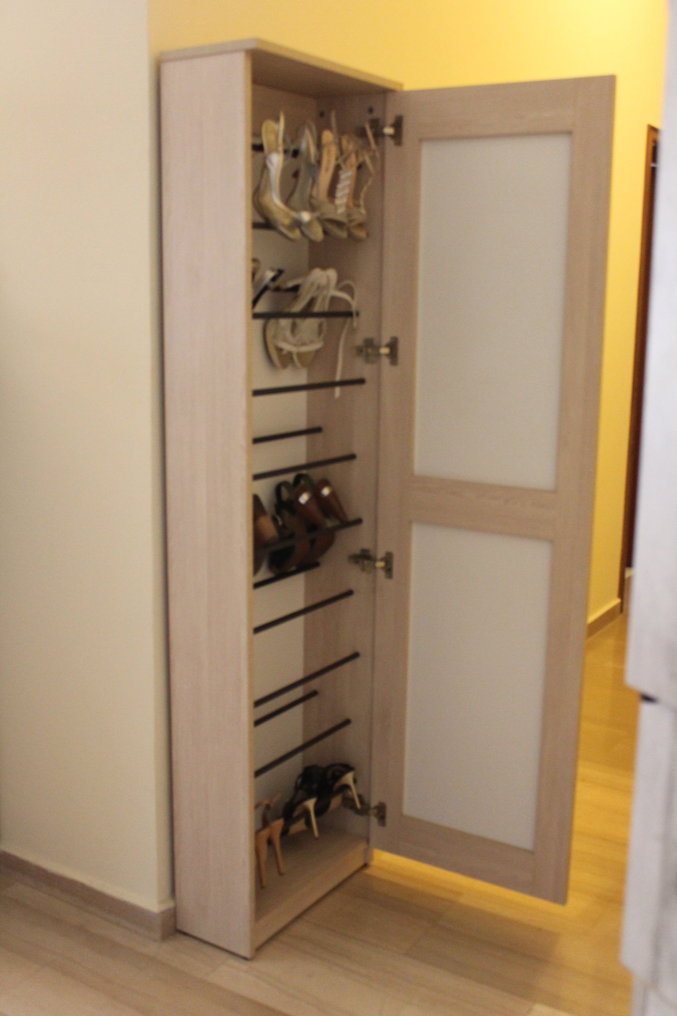 Gala Pencil Mirror Shoe Cabinet – Mirror Shoe Storage