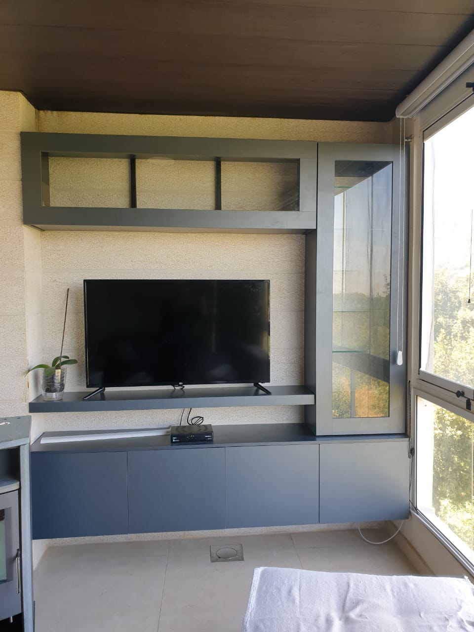 SlateWall Floating TV Cabinet – Media Console with Glass Cabinet & Open Shelves | Lebanon