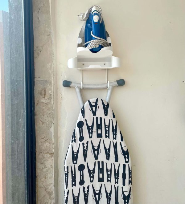 2-in-1 Iron /Ironing Board Hanger